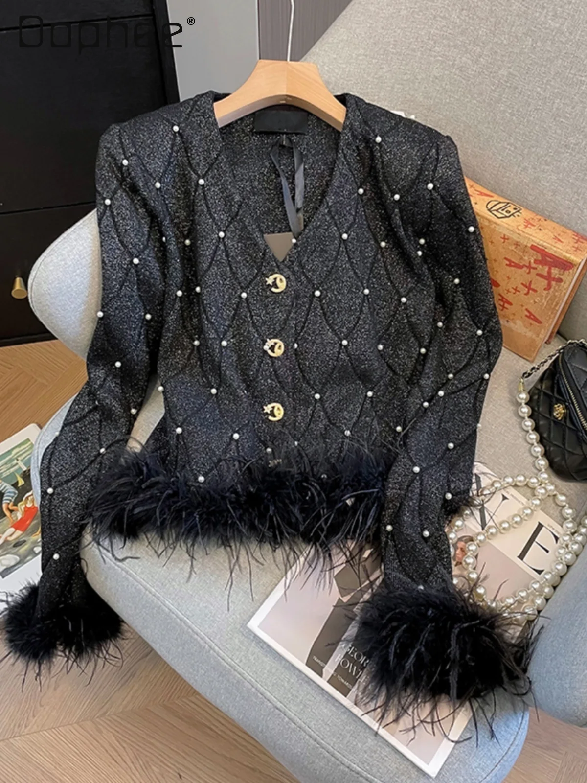 Korean Short Heavy Industry Beaded Feather Splicing Knitted Cardigan High End Black Celebrity Graceful V-neck Cropped Cardigan