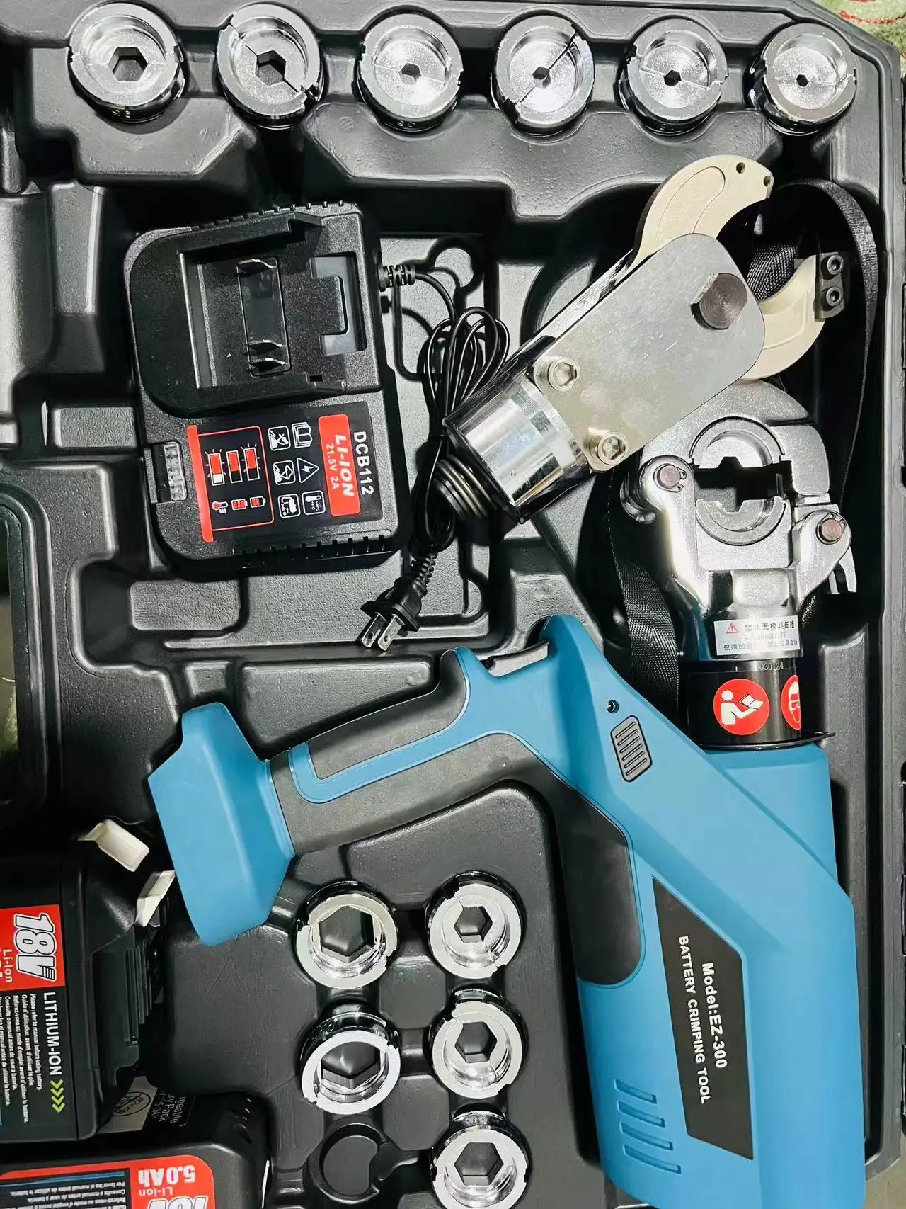 Battery Electric Powered Hydraulic Tool EZ-300/30C 2 in 1 Cordless Cutter and Crimper for Cable Cutting and Crimping