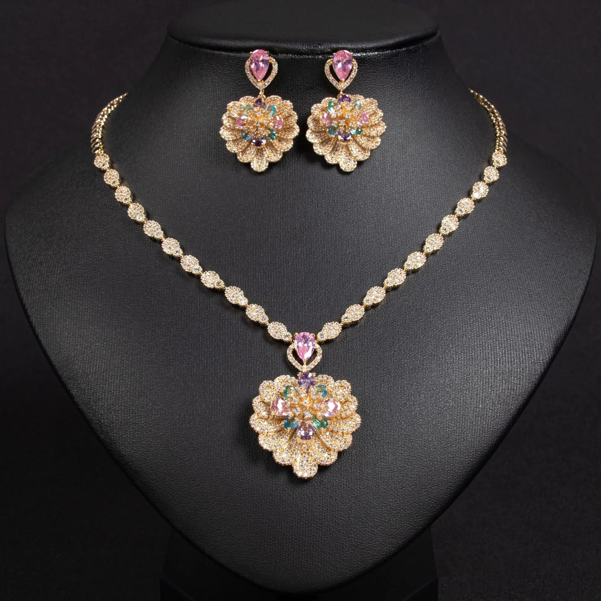 

Zircon Flower Wedding Necklace Set Personalized Versatile Summer New Bridal Accessories Dinner Fashion Set Two Pieces
