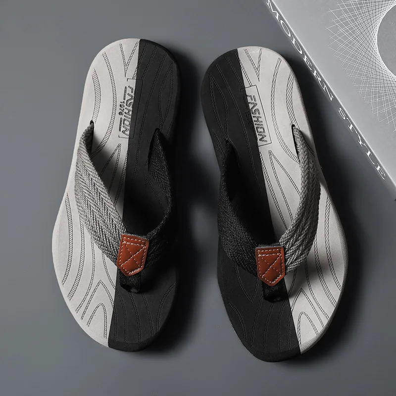 2026 High Quality Brand Men Flip Flops Summer Beach Flip Flops Men Fashion Breathable Casual Men Beach Slippers Summer Outdoor