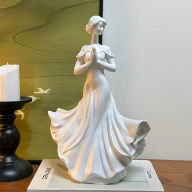 Primitive Shadow Figure Art Ornament Advanced Sculpture Living Room Entrance Decoration Girls Dancing Resin Crafts
