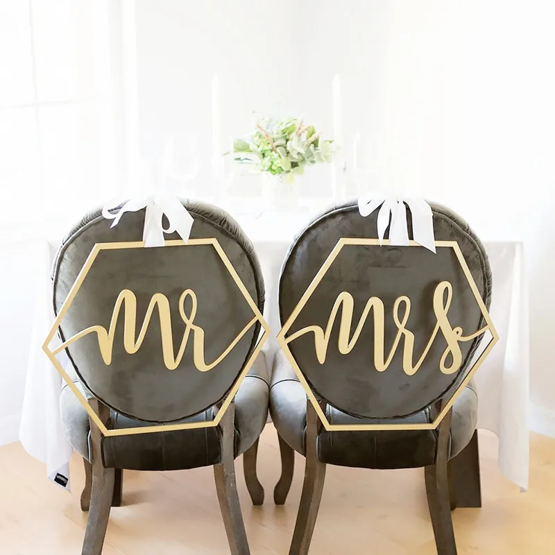 

Mr and Mrs chair signs , geometric chair sign,wood signs,wedding calligraphy , Geometrical wedding ,wedding photo prop