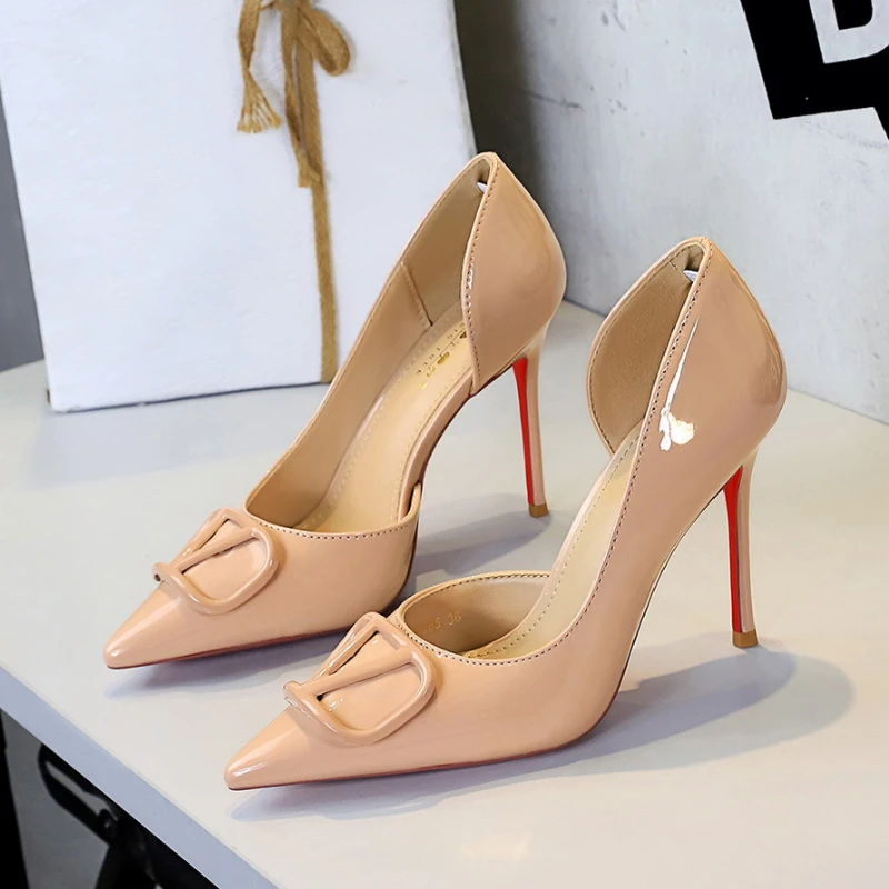 

European And American Style V-Buckle Side Empty Point-Toe High Heels Patent Leather Super High Heel Hollow Sexy Single Shoes