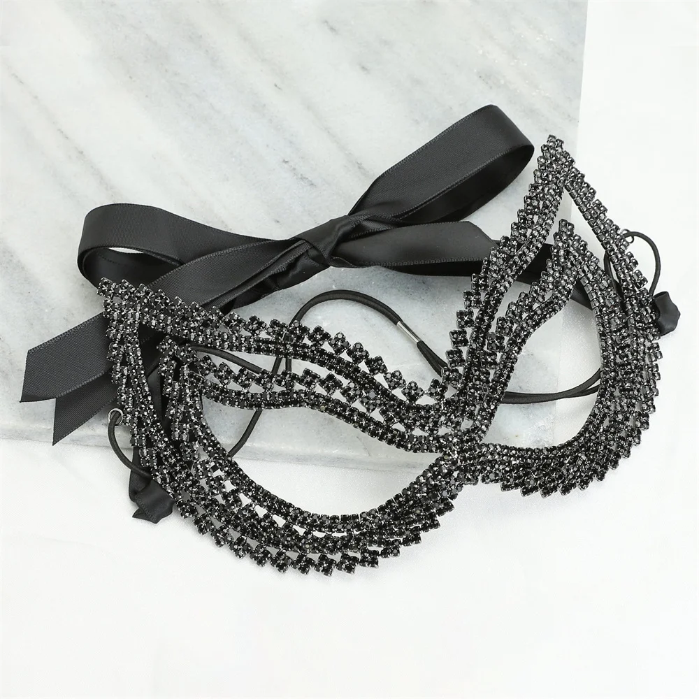 INS Fashion Bling Black Drestone Mask Bohemian Wind Ladies Party Dinner Ball SuperFlash Crystal Half Face Mask Jewelry Wholesale