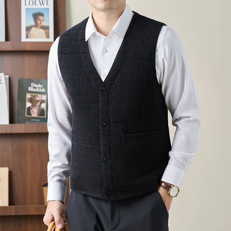 

90% Goose Down Waistcoat 2025 Autumn Winter Men Lightweight Warm Jacket Vest Casual Single Breasted Duck Down Vest