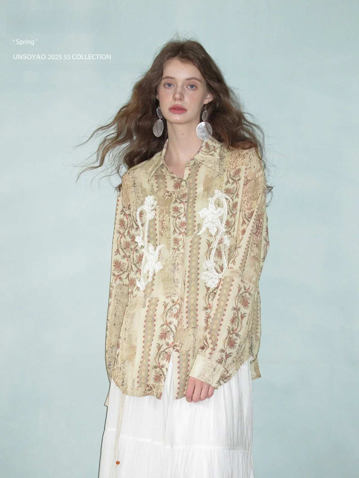 

Retro Lace Embroidered Floral irt for Women New Classical Sle 'Tatasi' Korean Sle Loose Fit Cotton Long Sve Blouse