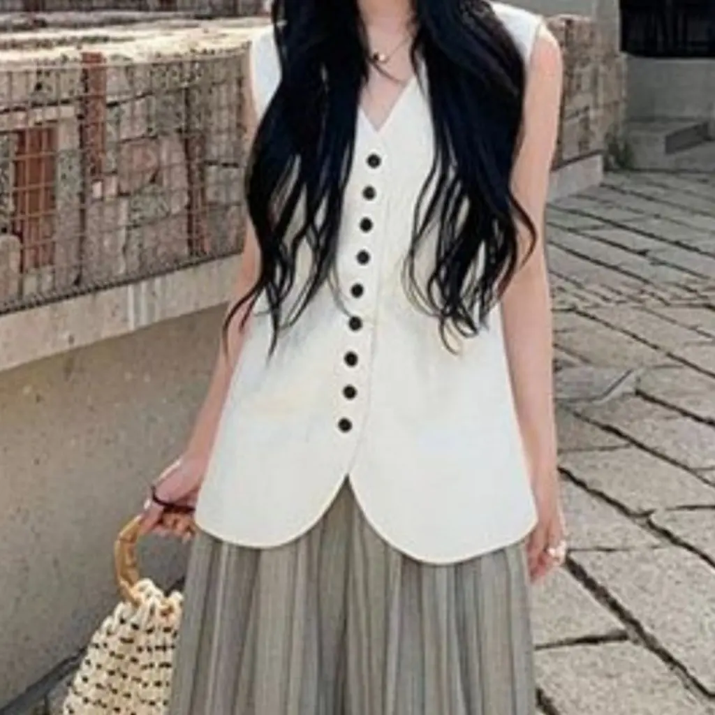 

Women's White Vest Summer Fashion V Neck Sleeveless Thin Outer Top Versatile