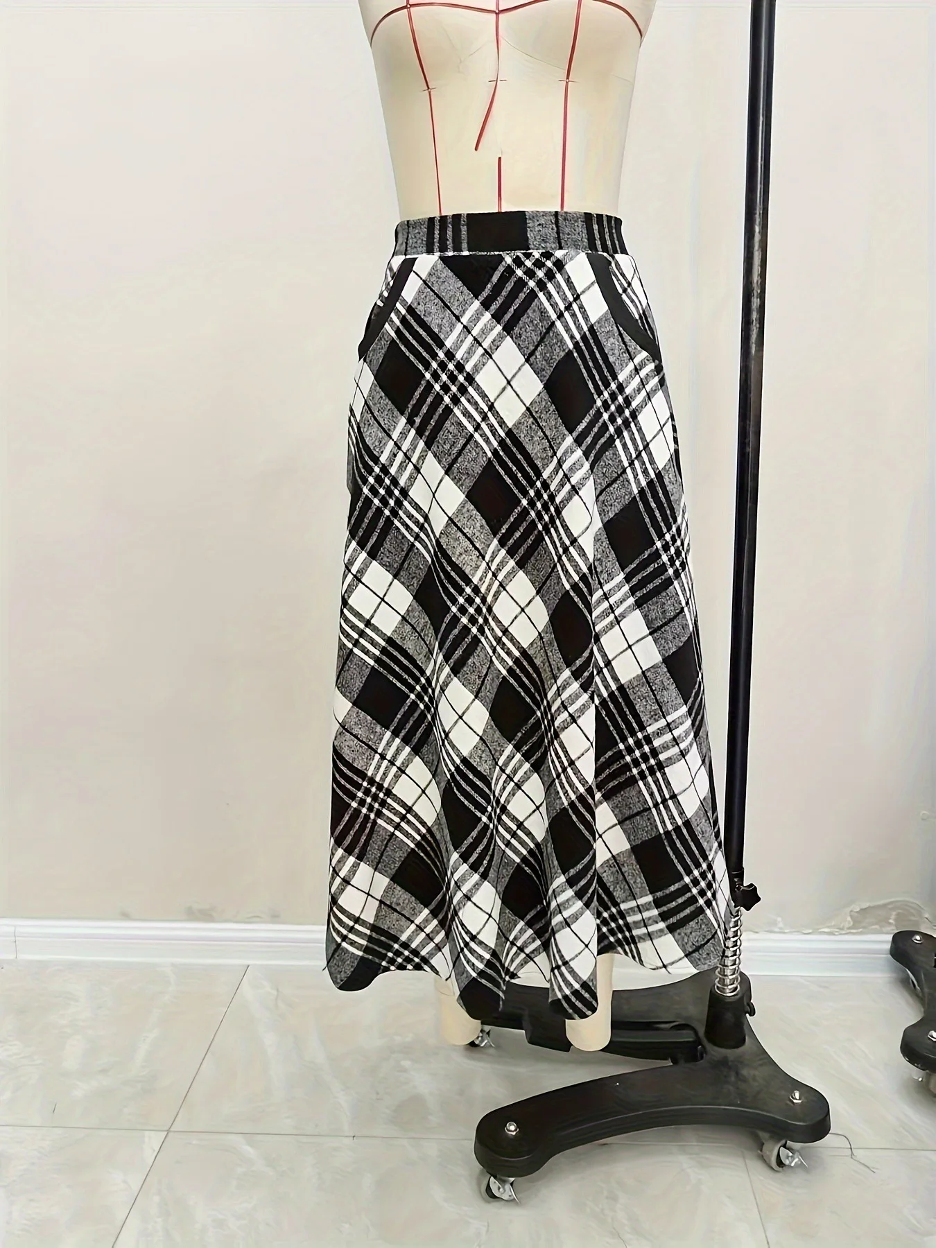 Skirts women 2026 New black white checkered woolen fabric large pockets ankle length umbrella skirt women's clothing