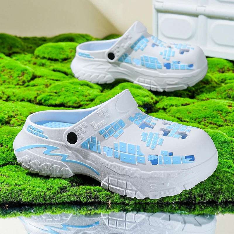 Unisex Summer Clogs Pixel Block Pattern Slip On Water Shoes Thick Sole Adjustable Strap Beach Casual Sandals For Couples
