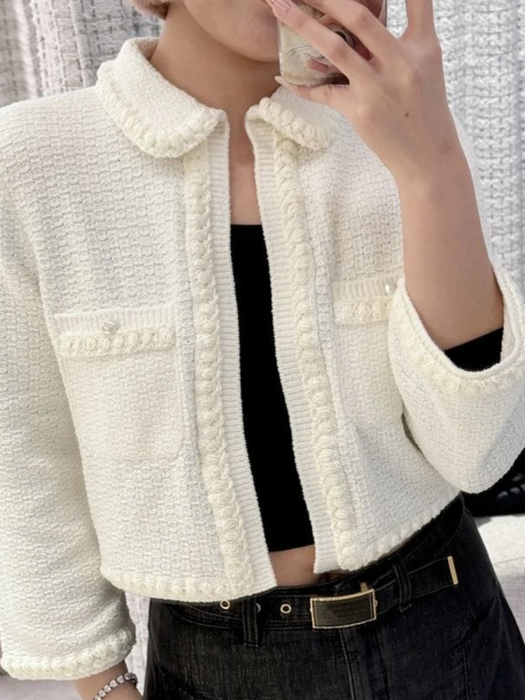 Spring and Autumn Design Knitted Top Small Fragrant Style Hand Hook Lace Commuter Cardigan Half Skirt Temperament Set for Women
