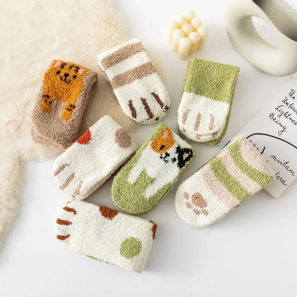 Calcetines elásticos de invierno para dormir en casa, calcetines de lana Coral con dibujos de gato para mujer, calcetines de estilo coreano, calcetines de tubo medio, accesorios de ropa