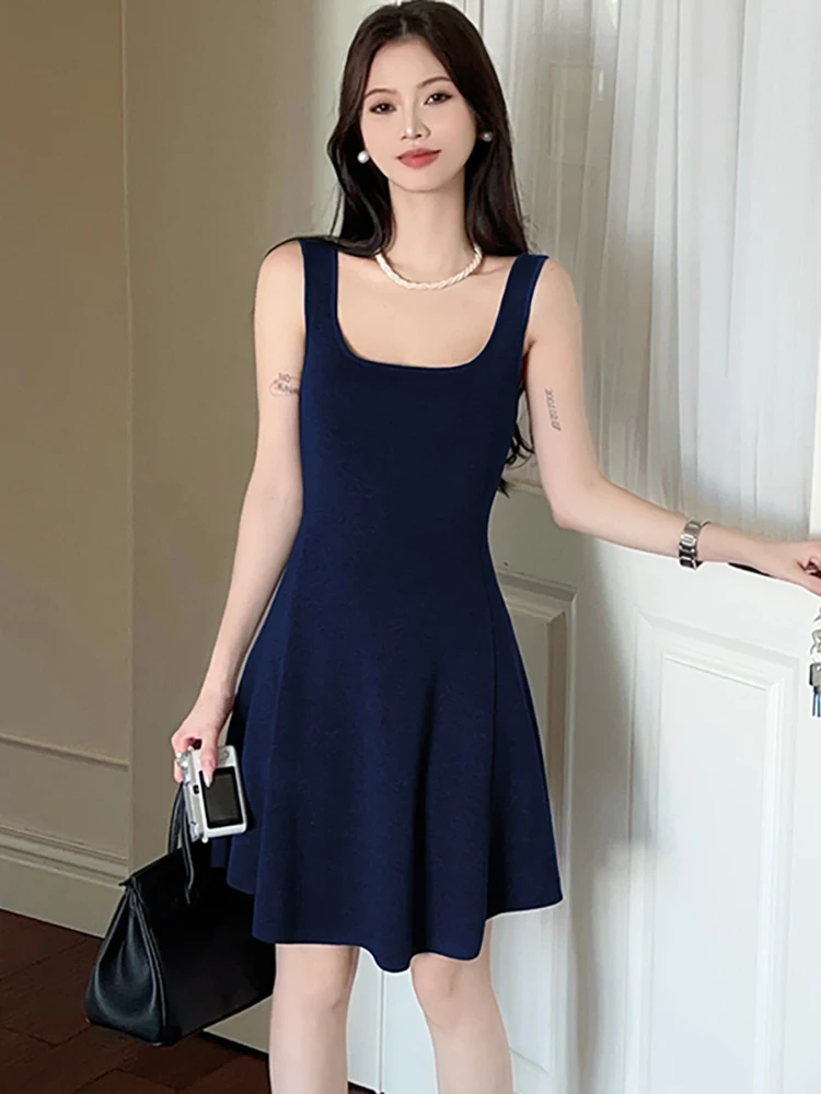 فستان قصير مثير بياقة مربعة محبوكة سادة لعام 2025 فستان نسائي أنيق غير رسمي مكشكش على شكل حرف a فستان صيفي كوري ضيق #3