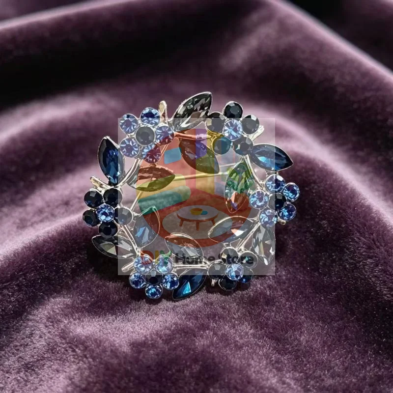 Crystal Inlaid Wreath Brooch Sparkling Rhinestone Fashion Jewelry for Daily Work Outfit Women Gift
