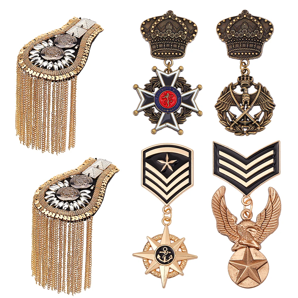 4 Styles Hero Medals Brooch Pins and 1 Pair Tassel Shoulder Golden Shoulder Brooch Pin Epaulette Shoulders Retro Medals Badges