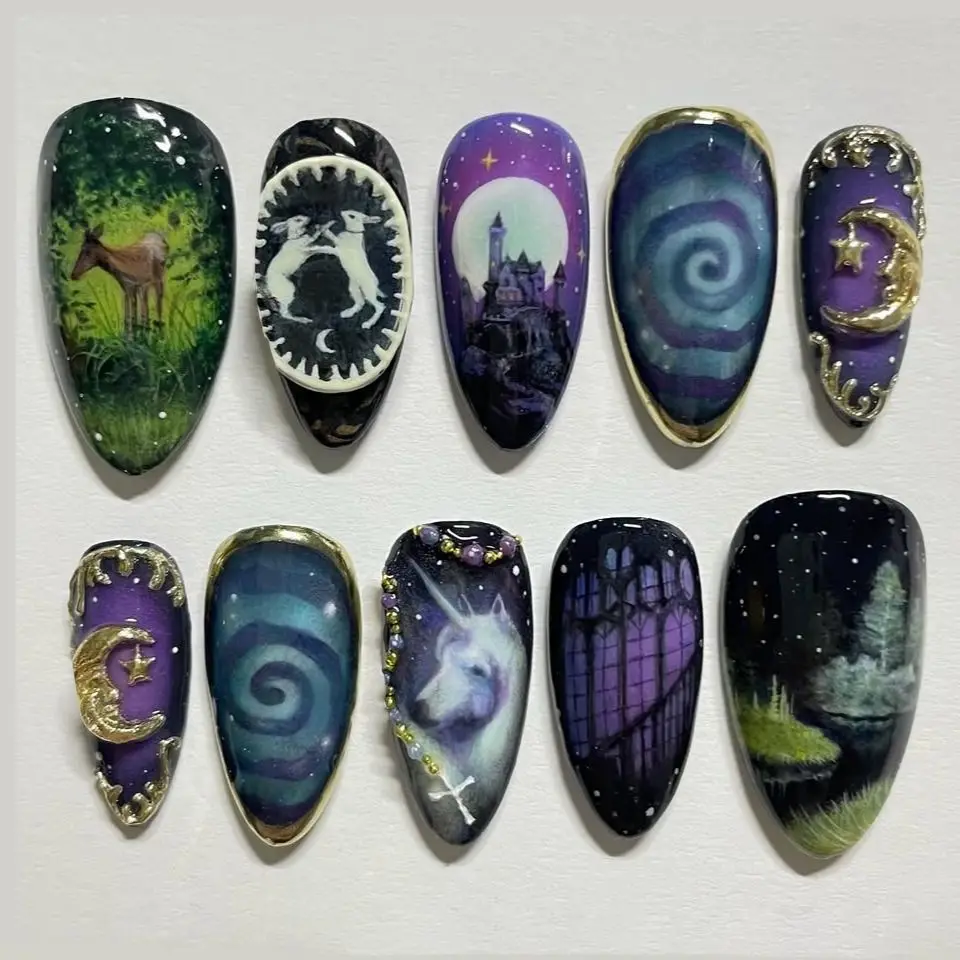 24pcs Fantasy Celestial Horse Fake Nails Cute Cartoon Charming Almond False Nails With Metal Moon Beads Decor Press On Nail