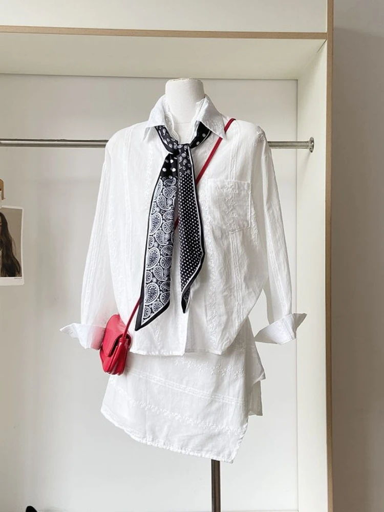 Spring New Korean Fashion Age Reduction Solid Color Loose Long Sleeve Top Design Sense Short Skirt Comfortable Set for Women