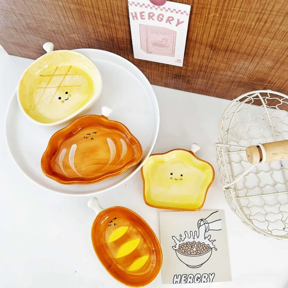 Household Super Cute Mini Ceramic Plate Cartoon Exquisite Condiment Dishes Creative Bread Shape Soy Sauce Plate Home