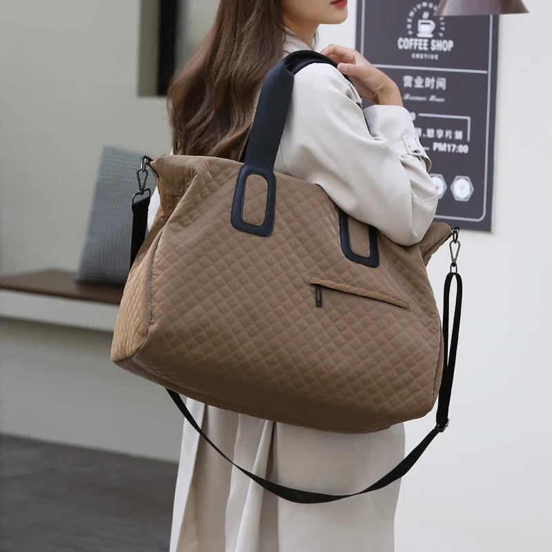 

Дорожная сумка Женская спортивная сумка для фитнеса Корейская версия с ромбовидной решеткой на короткие расстояния Дорожная сумка большой вместимости