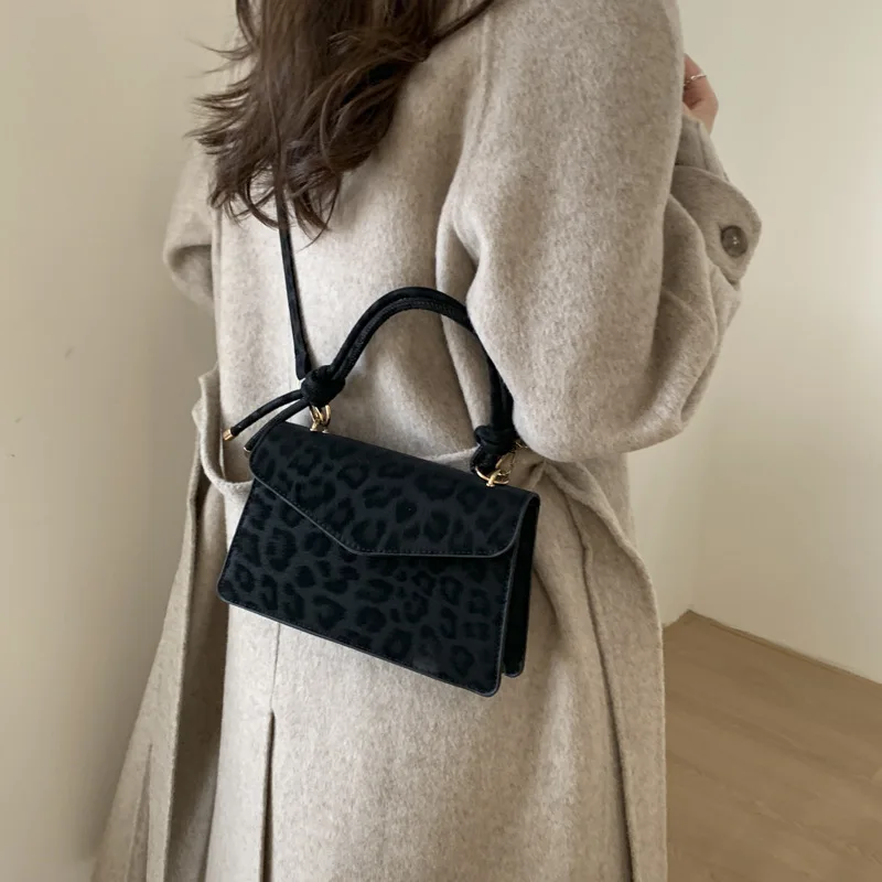 

Минималистичная квадратная сумка 2024, повседневная женская сумка через плечо, универсальная сумка через плечо, элегантная, модная сумка с верхней ручкой ​