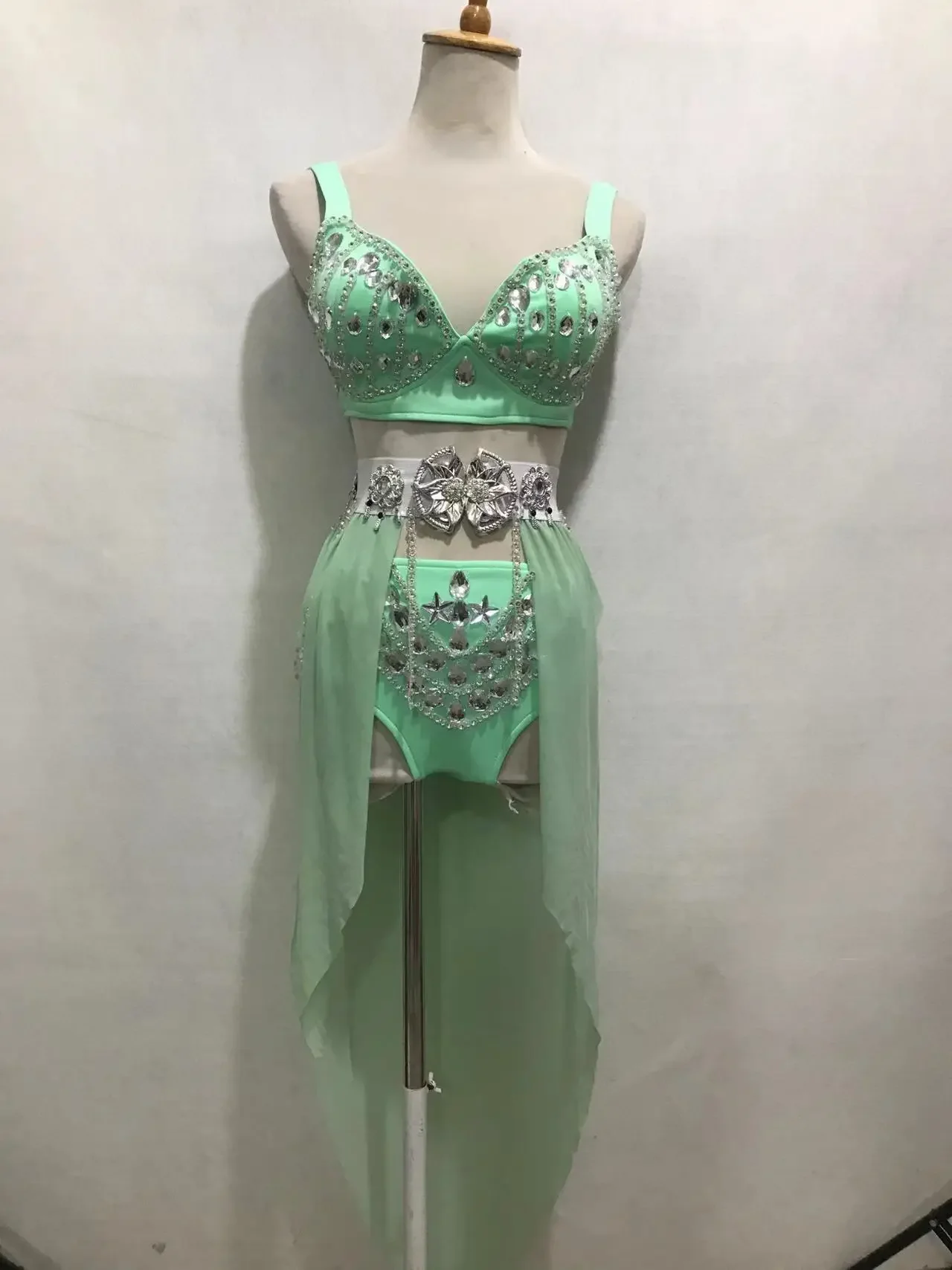 새로운 섹시 핸드메이드 DIY 재봉 상의 + 반바지 + 거즈 스커트 3피스 세트 나이트클럽 DJ 가수 무대 의상 여성 여름 의류 세트