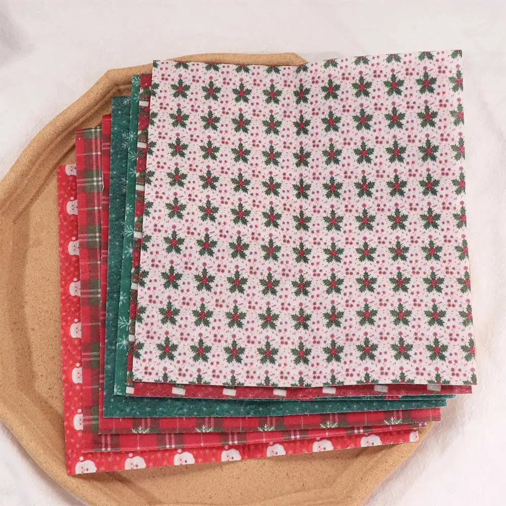 Vintage Style DIY Quilted Christmas Tree Kit Beginner‑Friendly Snowman Elk 3D Tabletop Christmas Sewing Kit Santa Claus Girl