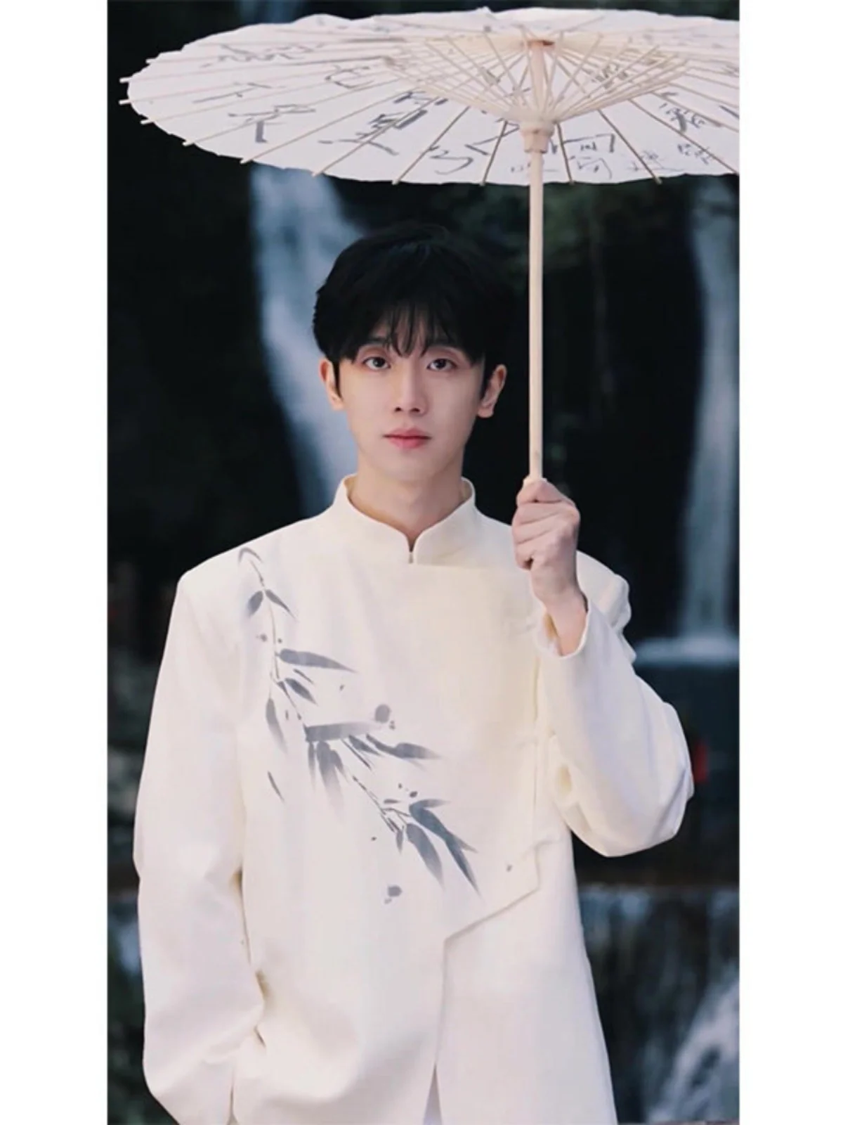 

New Chinese Sle Men's White oulder Padded Suit Wedding Cusizable High-End Western Sle Casual Suit Jaet for Teens