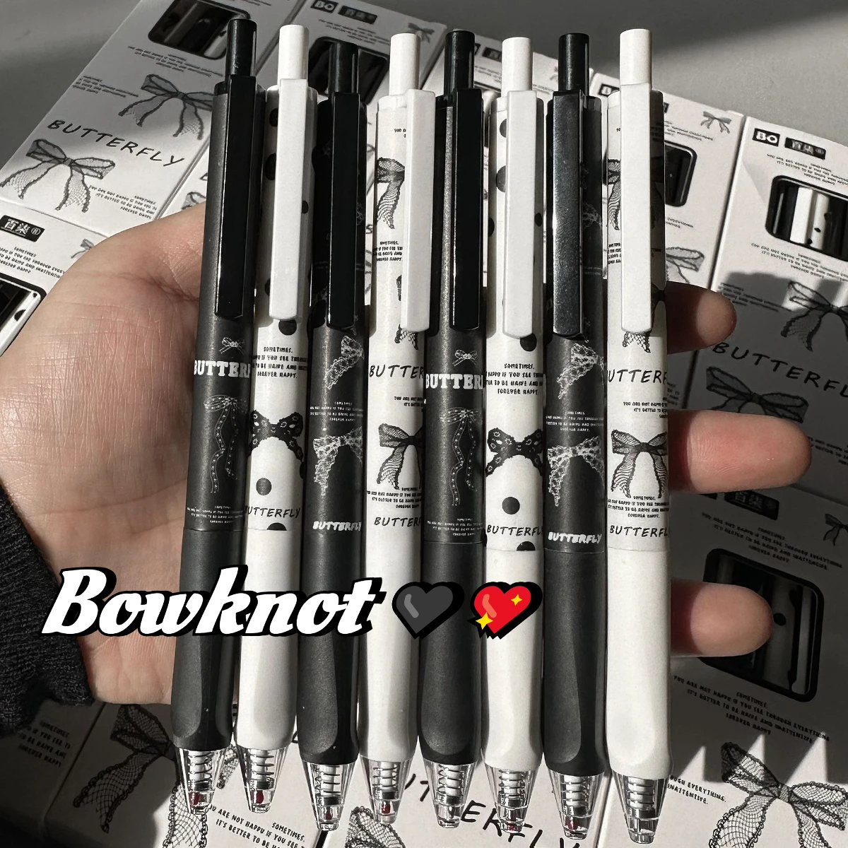 4 Pack 0.5mm Fine Point Gel Pens, Cute Cartoon Bow Design, Refillable Ink Pens, Ideal for Writing Notes with Box Included