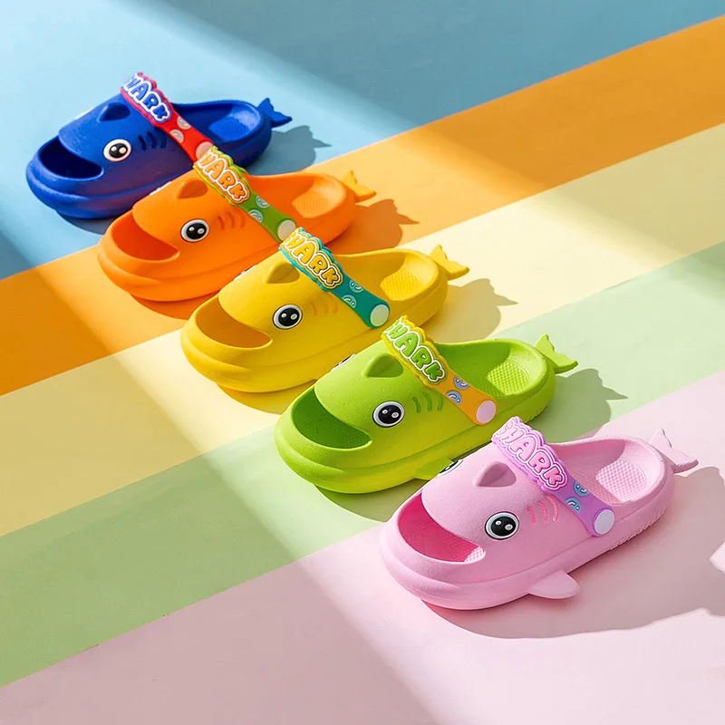 Cartoon Children Slippers for Boys Girls Non Slip Soft Home Shoes Cute Closed Toe Baby Garden Sandals Outdoors Beach Slides 슬리퍼