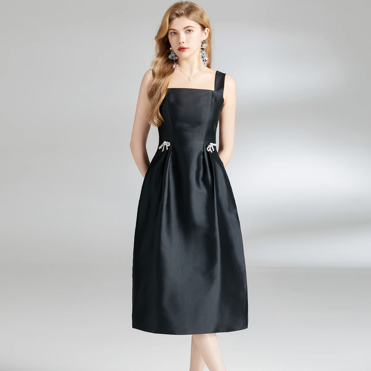 Robe mi-longue à col carré pour femme, robe de soirée élégante, nœud en biscuits précieux, noir, luxe, été, haute qualité