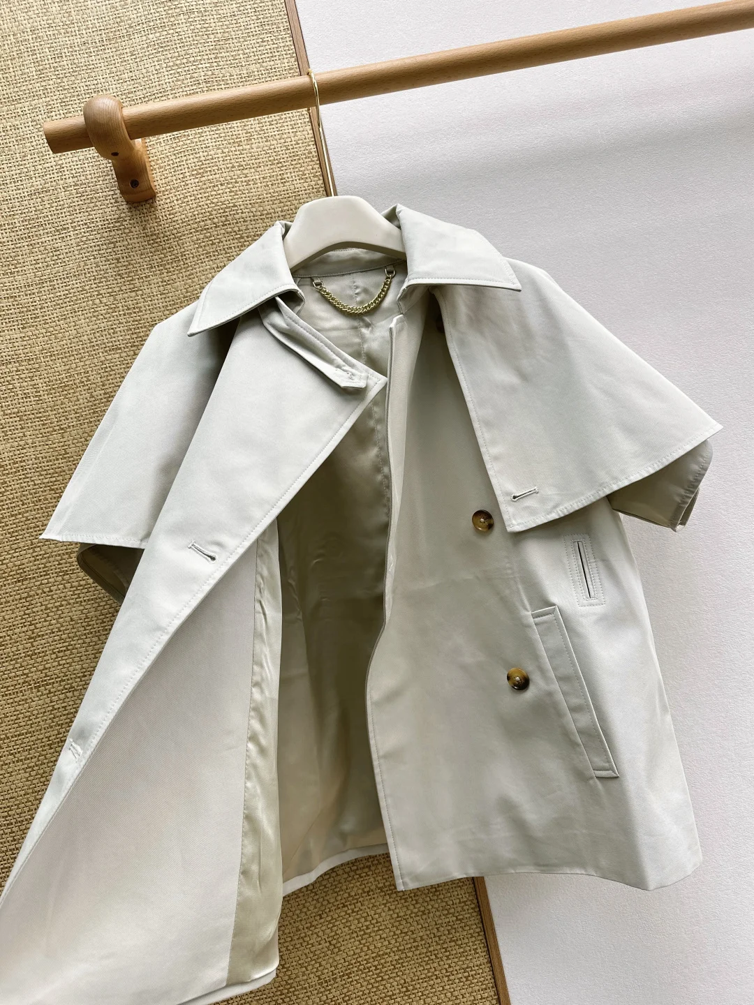 New Spring/Summer Classic Double-Breasted Cropped Cape-Style Trench CoatNO.39