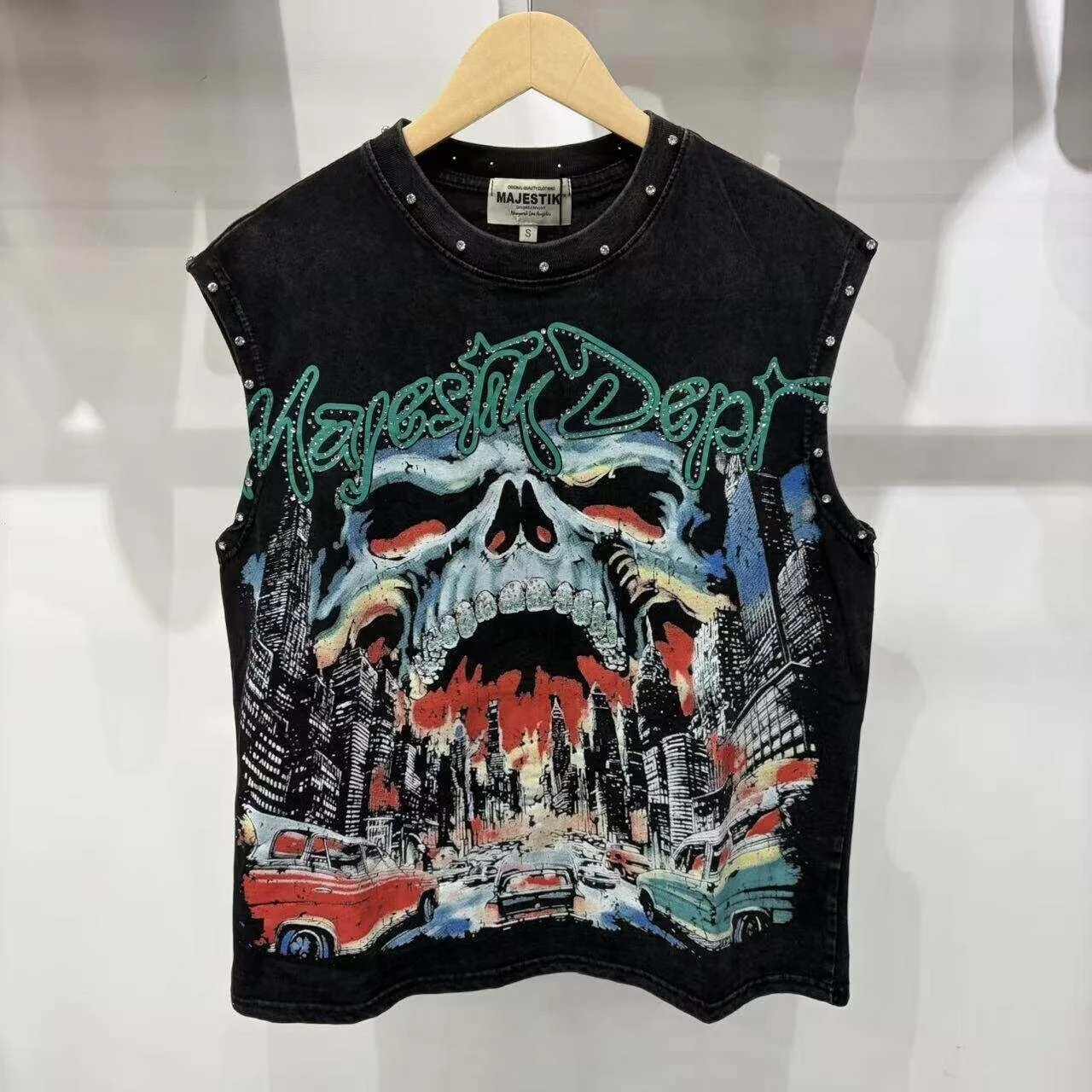MAJESTIK Retro Graffiti Skull Print Beaded Sleeveless T-Shirt - Loose Fit, Versatile, Rock Style Blouse for Men and Women
