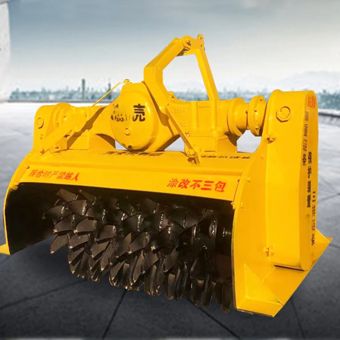 Tractor large tree root crusher wood fruit branch landscaping tree stump crushing