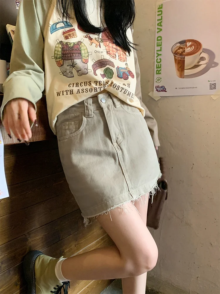 

Юбка А-силуэта с высокой талией и рваным краем из светло-серого денима для женщин, корейская короткая юбка для повседневной носки, стройнящая фигуру