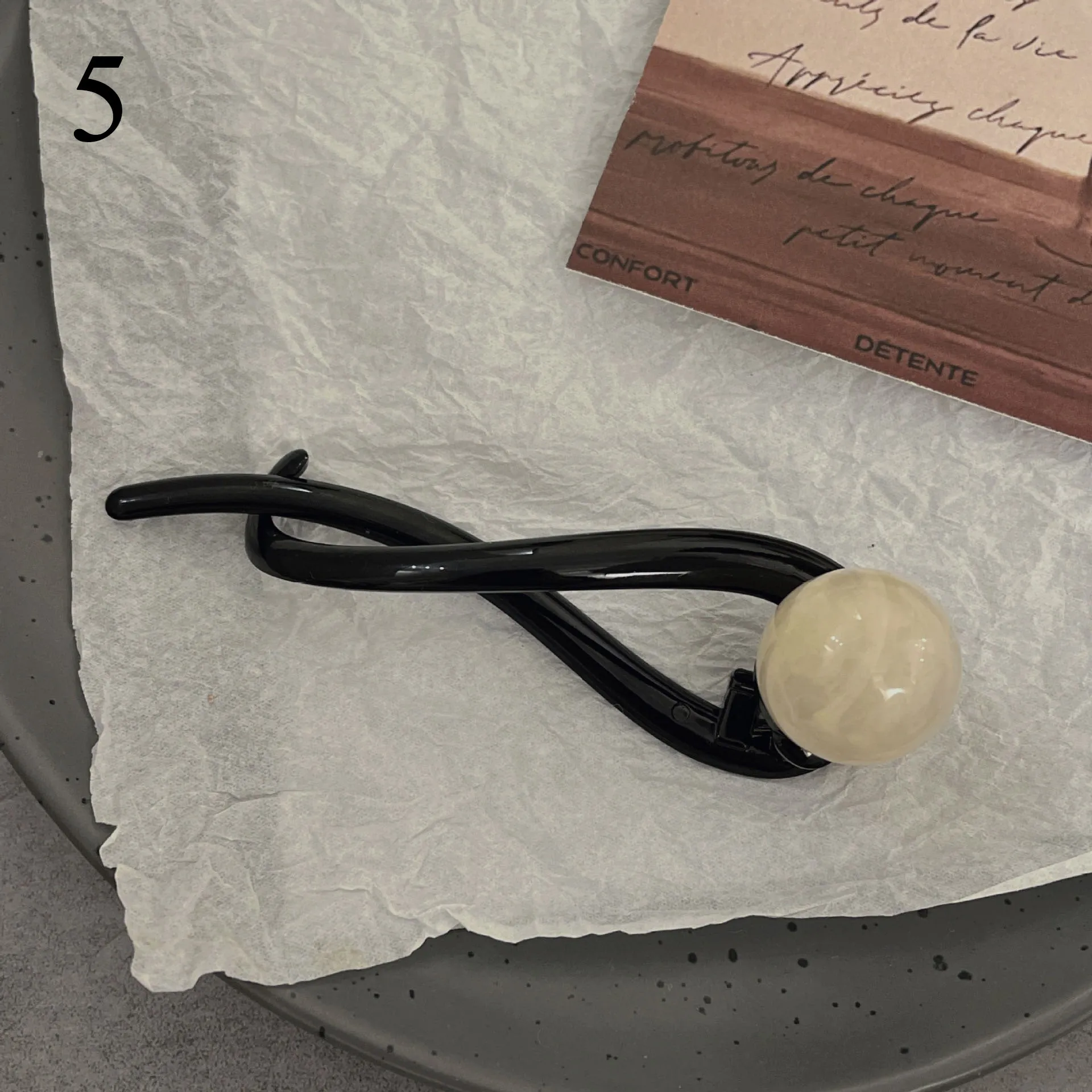 Fashion Big Pearl Twist Hair Clips S Shape Ponytail Clip Hairpins Barrettes Hairstyle Tool Elegant Women Hair Accessories image 5