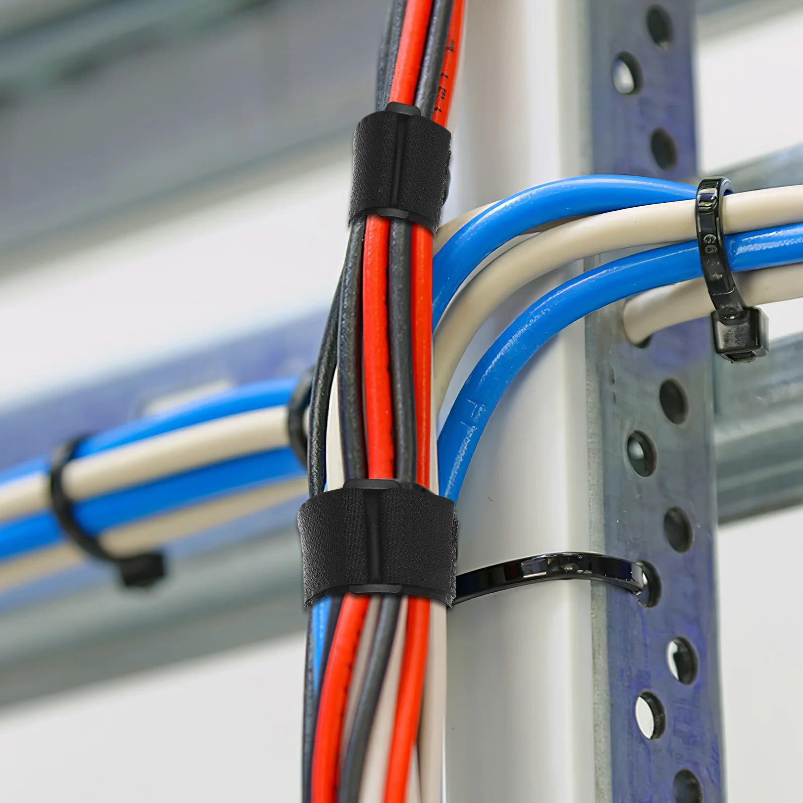 

1 Roll Self-Adhesive Hook Loop Strap Reusable Cable Ties Cord Organizer Ample Length For Home Office Garage Cable Storage Strap