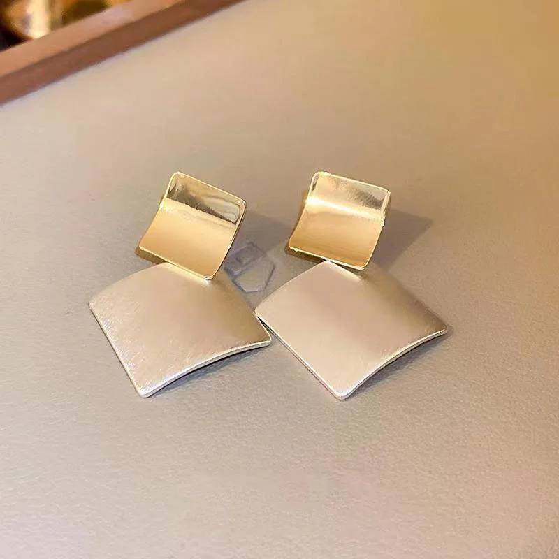 2023 New Vintage Metal Earrings INS Fashion Geometric Style Earrings Earrings Jewelry Jewelry Gifts