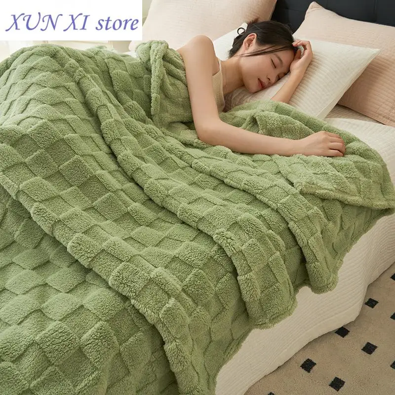 New Waffle plush multifunctional blanket, high weight Farai plush milk plush Beibei plush warm blanket, winter