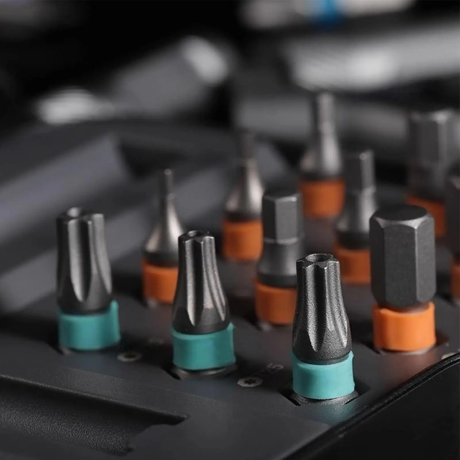 

Прецизионная магнитная отвертка с храповым механизмом 24 в 1, набор гаечных ключей, съемный магнитогенератор с Т-образной ручкой, исправление мебели, электроники