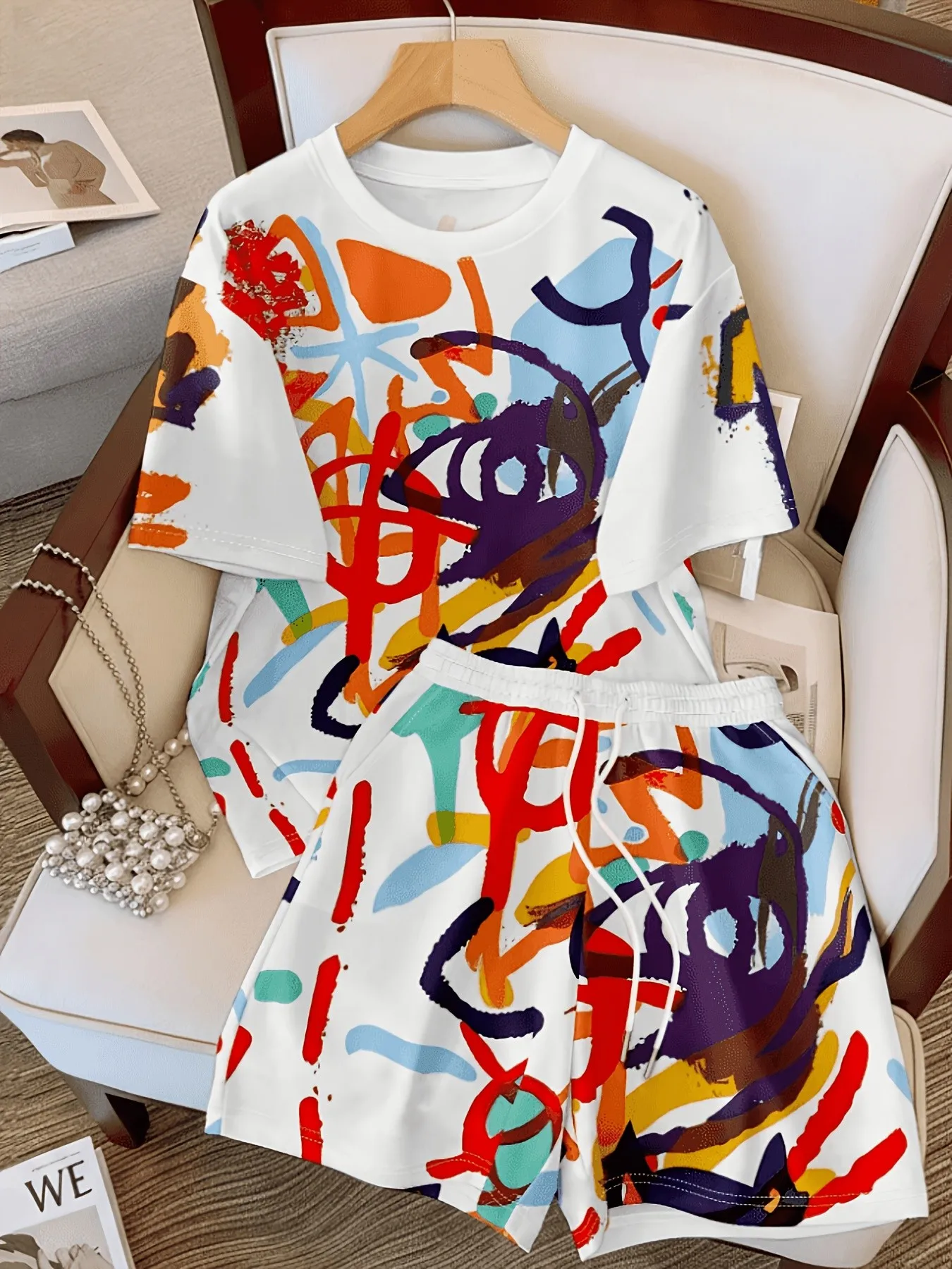 2026 Summer Popular Street Casual Fashionable Versatile Comfortable 3D Graffiti Pattern Printed Women's Short-Sleeved Suit