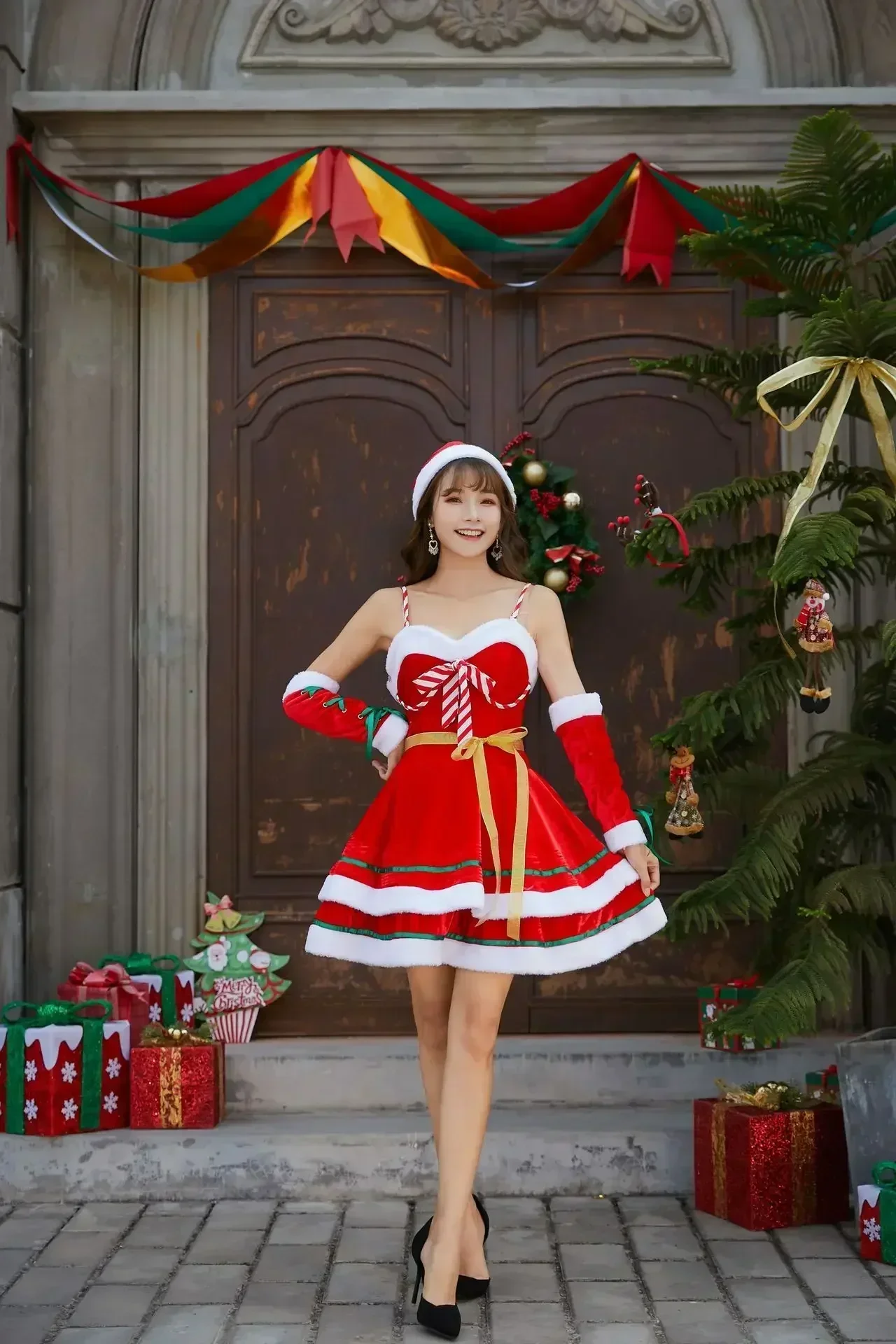 Adults Lady Women Santa Claus Costumes Sexy Velvet Christmas Suit Female Santa Claus Cosplay Xmas Party Fancy Dress