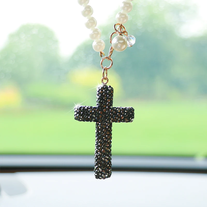Creative diamond studded cross fashion car rearview mirror decoration car pendant exquisite pendant decoration car pendant