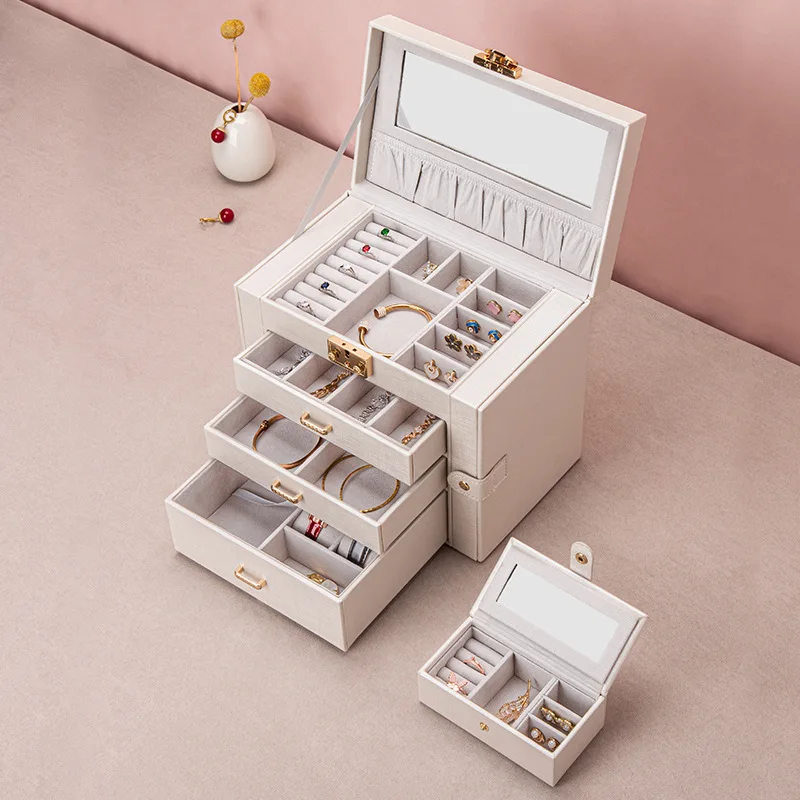 Portable and compact jewelry box, medium box, Korean jewelry box.