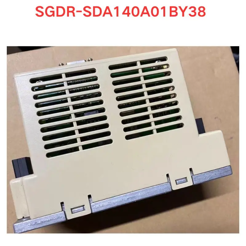 Used SGDR-SDA140A01BY38 Robot controller Functional test OK