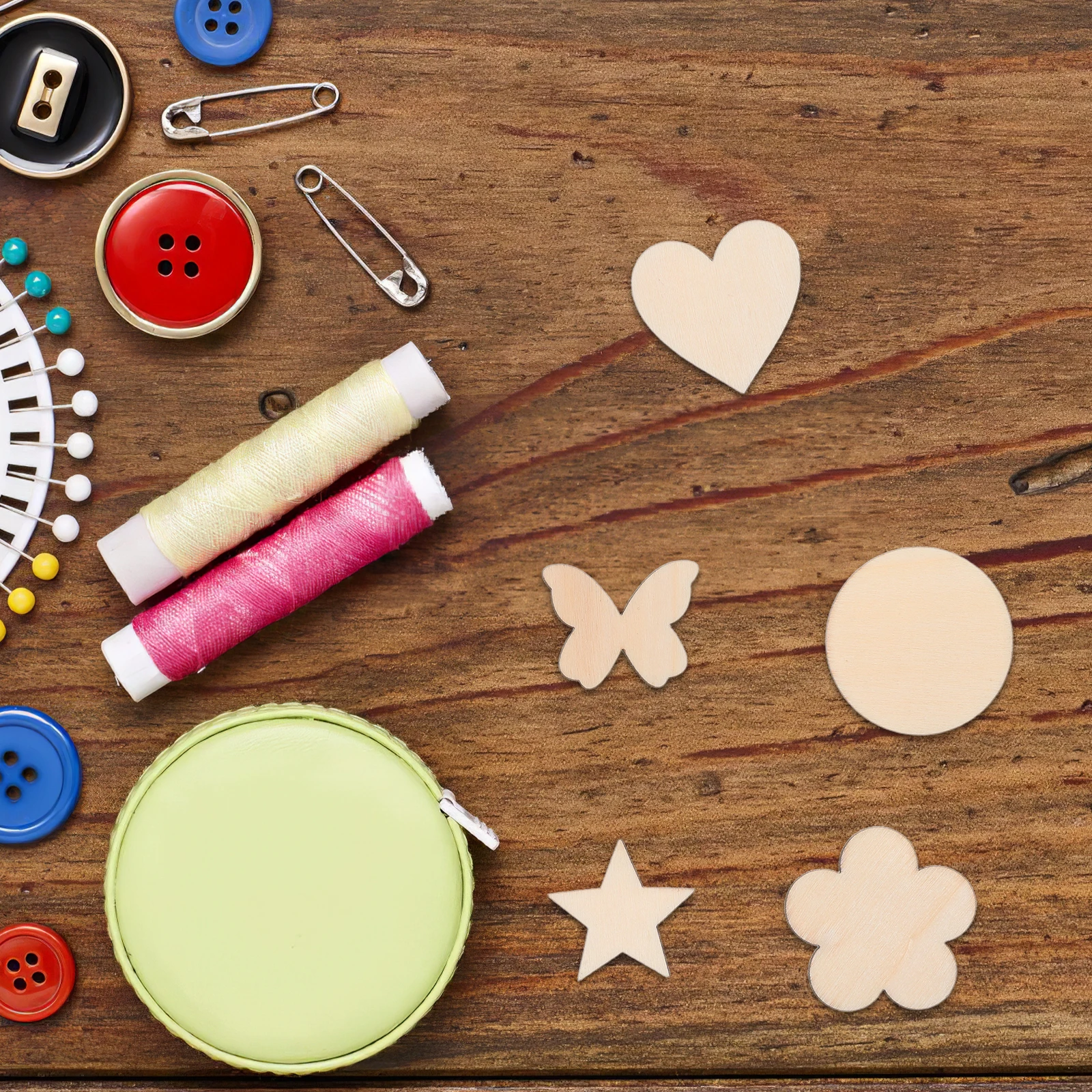 

252Pcs Heart Shape Wood Slices Natural Unfinished Wooden Pieces for DIY Crafts Wedding Decor Message Boards Wooden Shapes