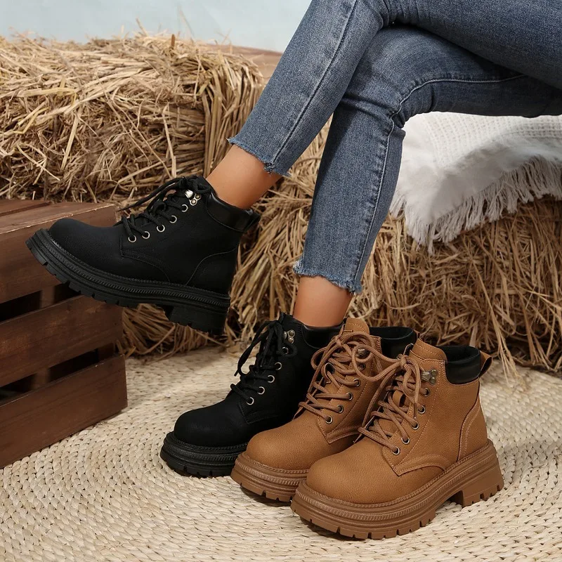 2024 New Women's Arrivals Vintage Motorcycle Boots with Thick Sole and Rough Heel Strap for Casual Wear Short Calf High Heels