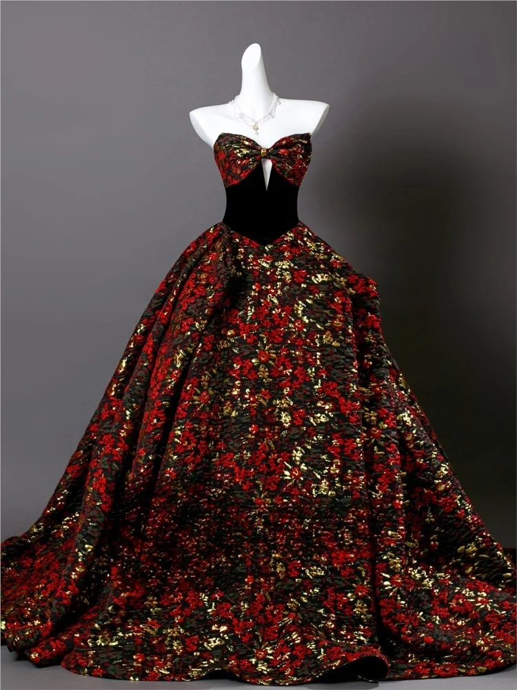 

Art examination coming-of-age ceremony birthday vocal piano hosting music student performance big dress display