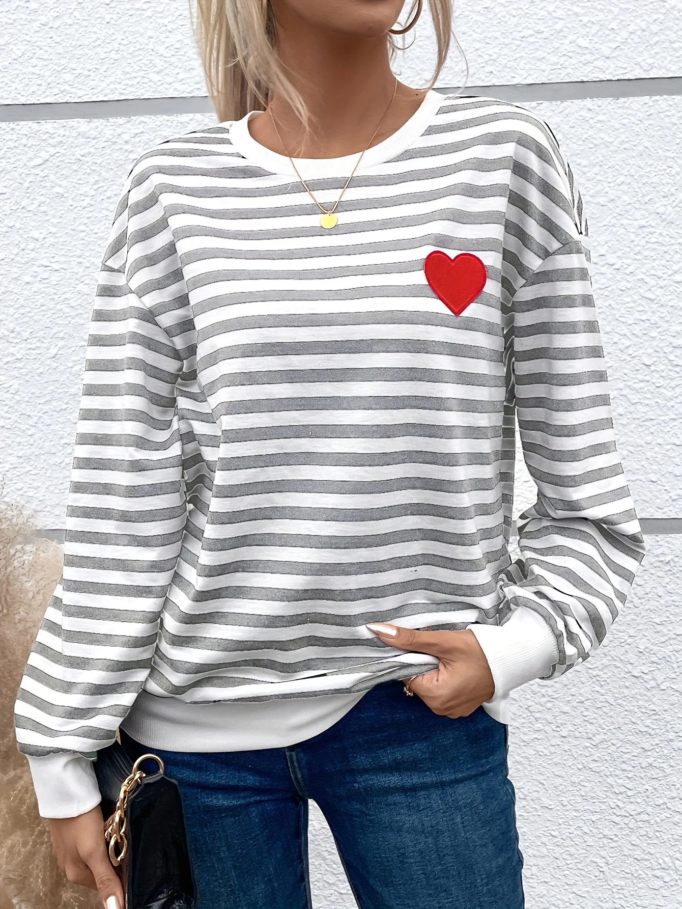 2024 Striped & Heart Graphic Print Women\'s Sweatshirts Oversized Hoodies Women Clothing Long Sleeve Blouse Casual Style New In