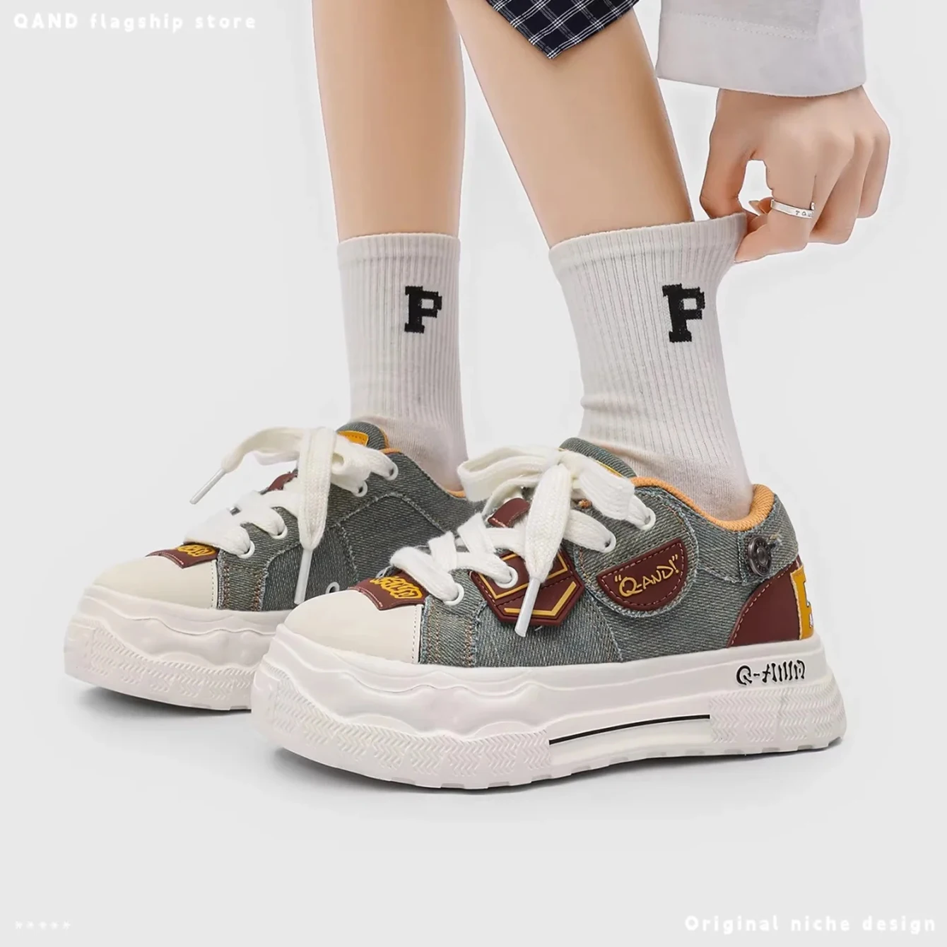 2026 Autumn Winter New Denim Light Green Casual Skateboarding Shoes EVA Sole Thick-Soled Height Increasing Board Shoes