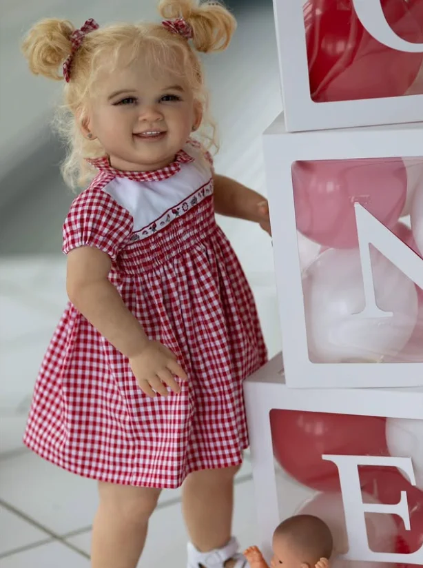 28inch Renata Reborn doll Already Painted Kits/Unpainted Kit Soft vinyl fresh color with eyes and cloth body DIY Doll Part