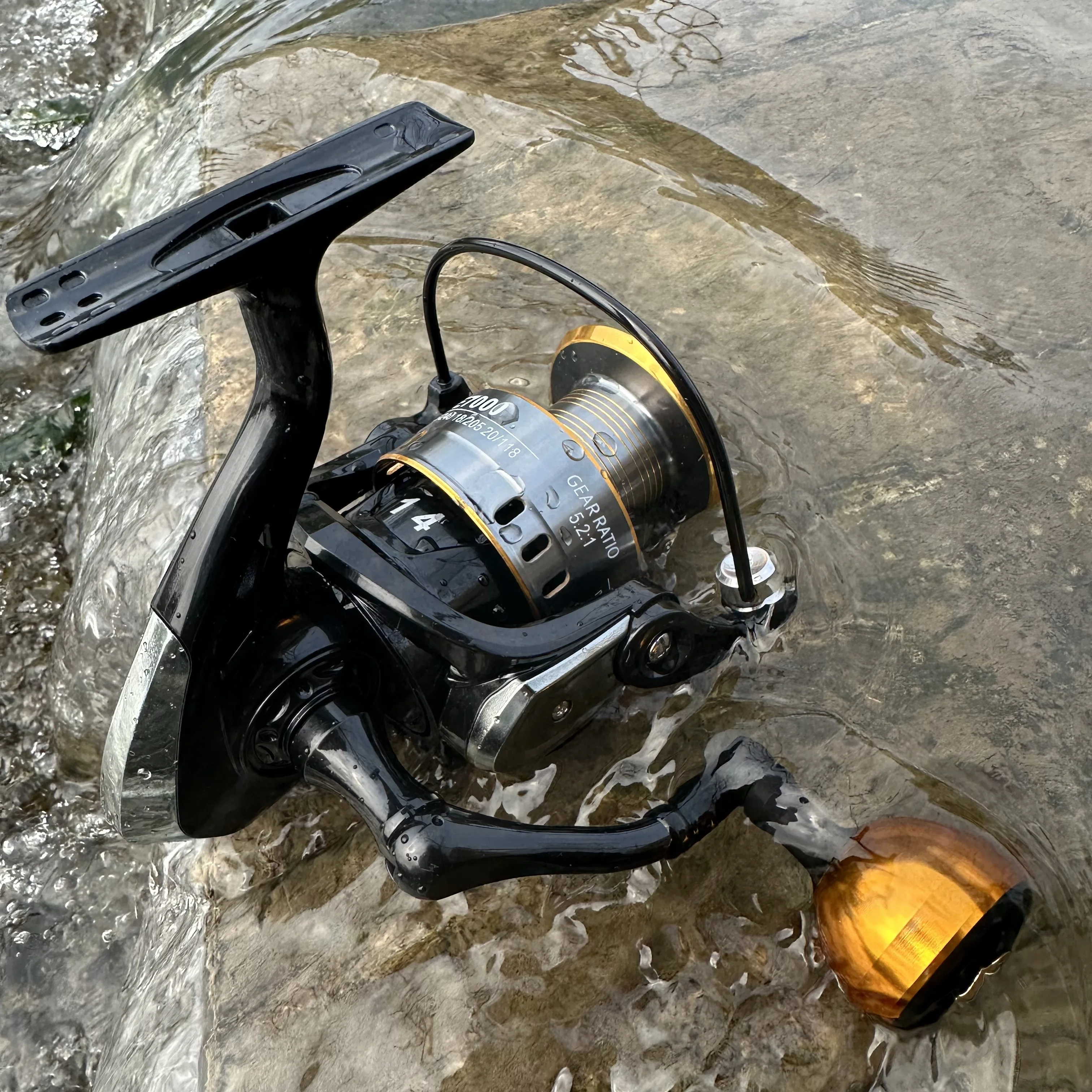 Carrete de spinning de aluminio 5.2:1 8kg drag – agua dulce y salada - imagen 5